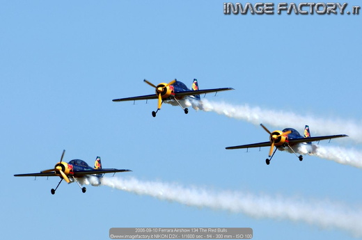 2006-09-10 Ferrara Airshow 134 The Red Bulls